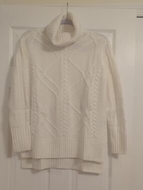 Simply Vera Vera Wang Cream Cable Turtleneck Sweater